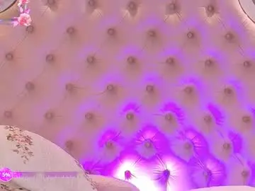 Chaturbate Live Sex Cam of violetblaze