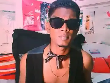 Chaturbate Nude Webcam of indianthuggin