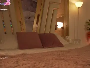 Chaturbate Live Sex Cam of mia_v7