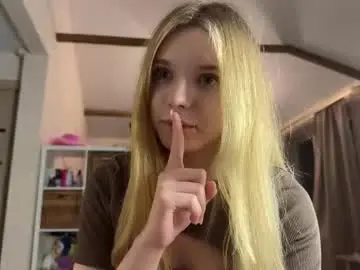 Chaturbate Watch Live Sex Cams of chloe_show