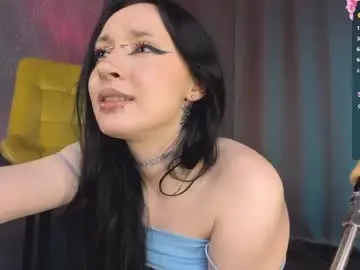 Chaturbate Live Sex Cam of nerdy_freyua