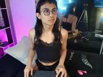 Chaturbate Adult Webcams of sweetobsidian_boy