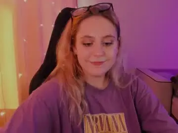 Chaturbate Live Sex Cam of diana_floweri