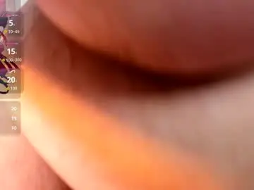 Chaturbate Adult Video Chat of emiiily_brownn