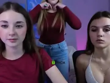 Chaturbate Watch Live Sex Cams of playful_sophie