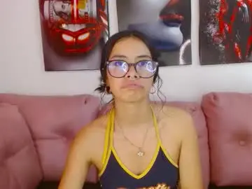 Chaturbate Best live sex cam show of miahotcs