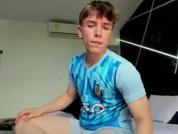 Chaturbate Sex Chat of femboy_max