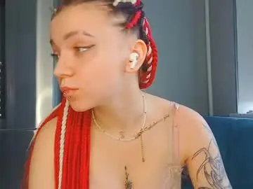 Chaturbate Live Sex Cam of sherleychamblin