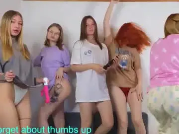 Chaturbate Live Sex Cam of _capybara0_0