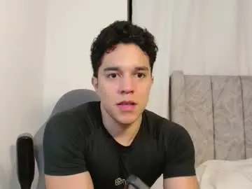 Chaturbate Live Sex Cam of scott_brasher1