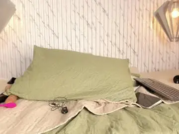 Chaturbate Live Sex of emilly_mell