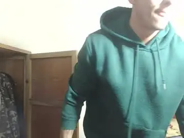 Chaturbate Live Sex Cam of daylon_brown_