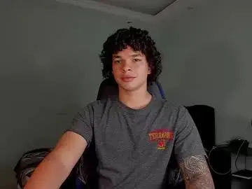 Chaturbate Adult Video Chat of ian_versace