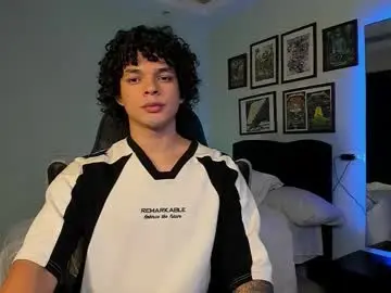 Chaturbate Free Porn Cam of ian_versace