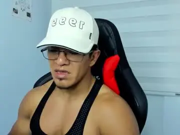 Chaturbate Adult Webcams of tom_kingfit