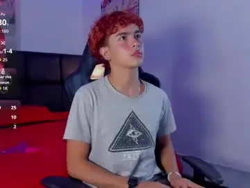 Chaturbate Live Porn of aiiden_15