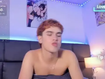 Chaturbate Live Sex of aiiden_15