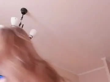 Chaturbate Free Porn Cam of magic_couple13