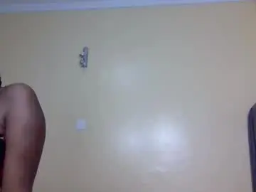 Chaturbate Live Sex Cam of quin_sasha