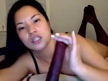 Chaturbate Live Porn of sweetlittleangela