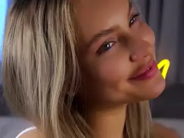 Chaturbate Live Porn of lipswithsmileonthem