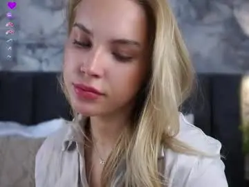 Chaturbate Adult Webcams of lipswithsmileonthem