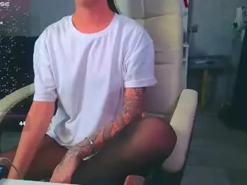 Chaturbate Free Porn Cam of _pink__rabbit_