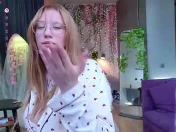 Chaturbate Live Porn of morvelyn