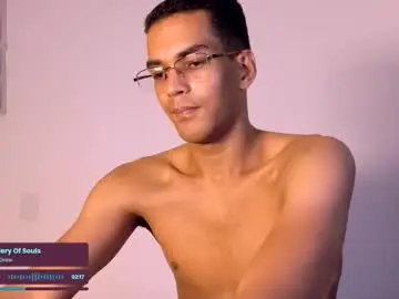 Chaturbate Adult Webcams of pikashuu7u7