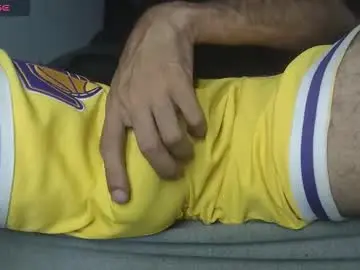 Chaturbate Live Sex Cam of tommy_c0rtez