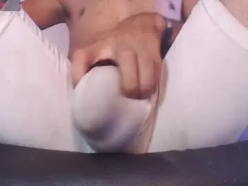 Chaturbate Watch Live Sex Cams of tommy_c0rtez