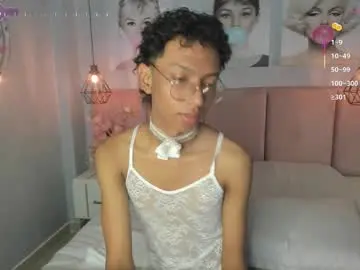 Chaturbate Live Sex Cam of angel__sweet18