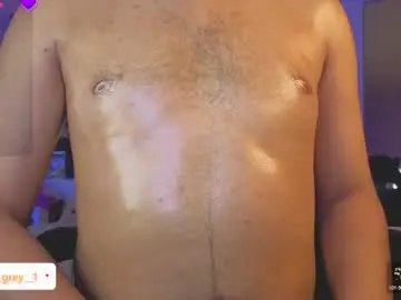 Chaturbate Live Sex Cam of derek_greyy_