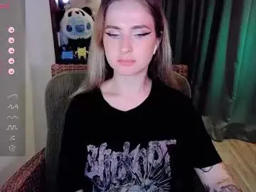 Chaturbate Live Sex Cam of shyfoxxxy