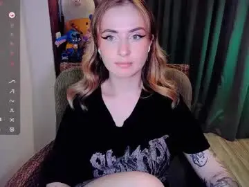 Chaturbate Live Sex Cam of shyfoxxxy