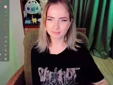 Chaturbate Nude Webcam of shyfoxxxy