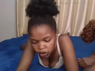 Chaturbate Live Sex of naughty_little03
