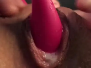 Chaturbate Live Sex Cam of courtney_luv