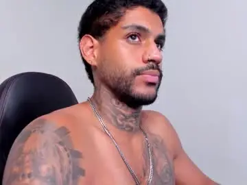 Chaturbate Sex Cam of luigi1_