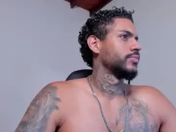 Chaturbate Live Porn of luigi1_