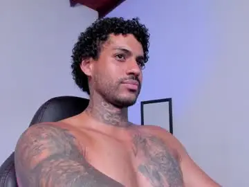 Chaturbate Adult Video Chat of luigi1_