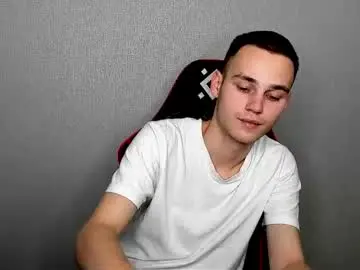 Chaturbate Adult Webcams of robert10211