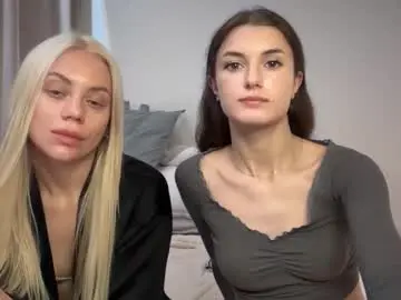 Chaturbate Live Sex Cam of sweetie_kitty888