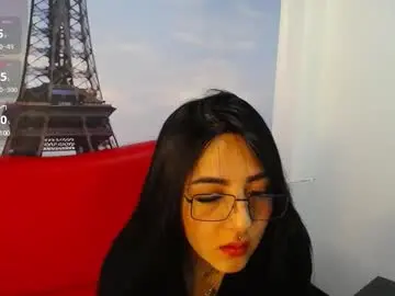 Chaturbate Nude Webcam of emy_gray_1