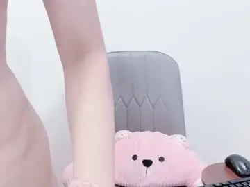 Chaturbate Free Live Porn of natycutiegirl