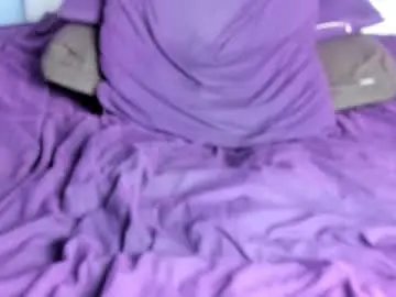 Chaturbate Live Sex Cam of jamesstong