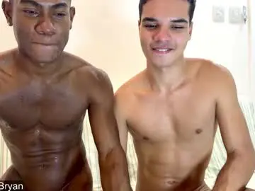 Chaturbate Best live sex cam show of leo_martins19