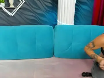 Chaturbate Watch Live Sex Cams of lindabryantt