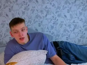 Chaturbate Live Sex Cam of yrshela