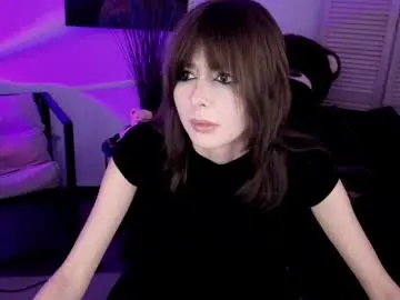 Chaturbate Live Sex Cam of crystallbloom